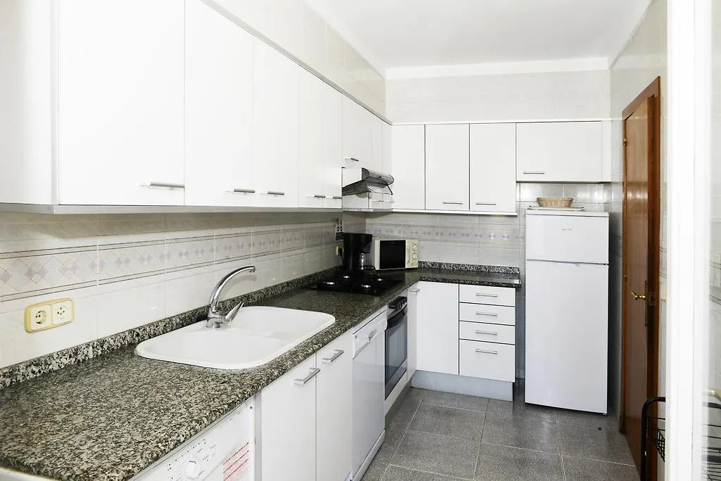 Vila Bellamar B Llança 0*,